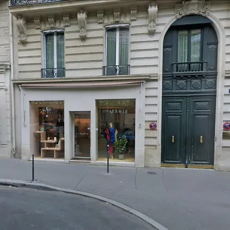 Apartment 3br Georges V Champs Elysee Paris