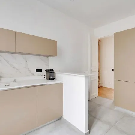 Διαμέρισμα 3br Georges V Champs Elysee