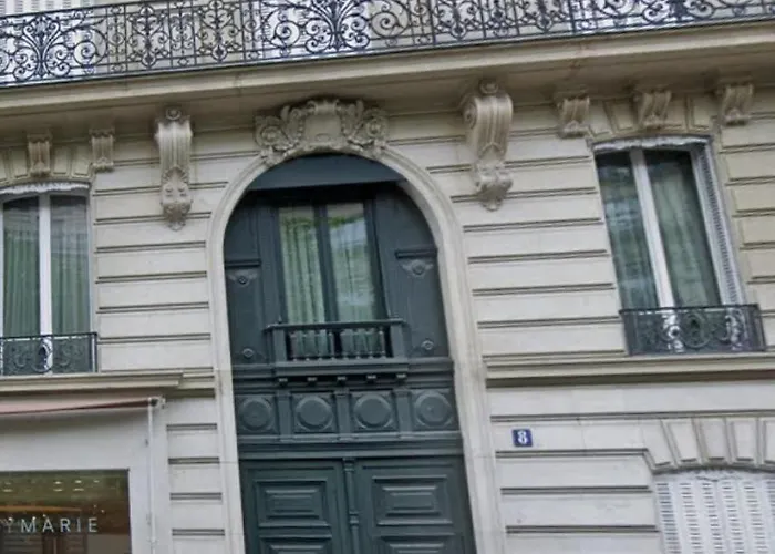 Appartement 3br Georges V Champs Elysee *